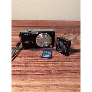 Panasonic Lumix DMC-FX01 6.0MP Digital Camera Silver W/  Battery & Card - TESTED